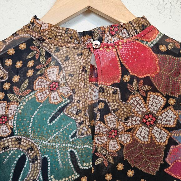 FARM Rio Multicolor Floral Blouse with long sleeves - Picture 3 of 12